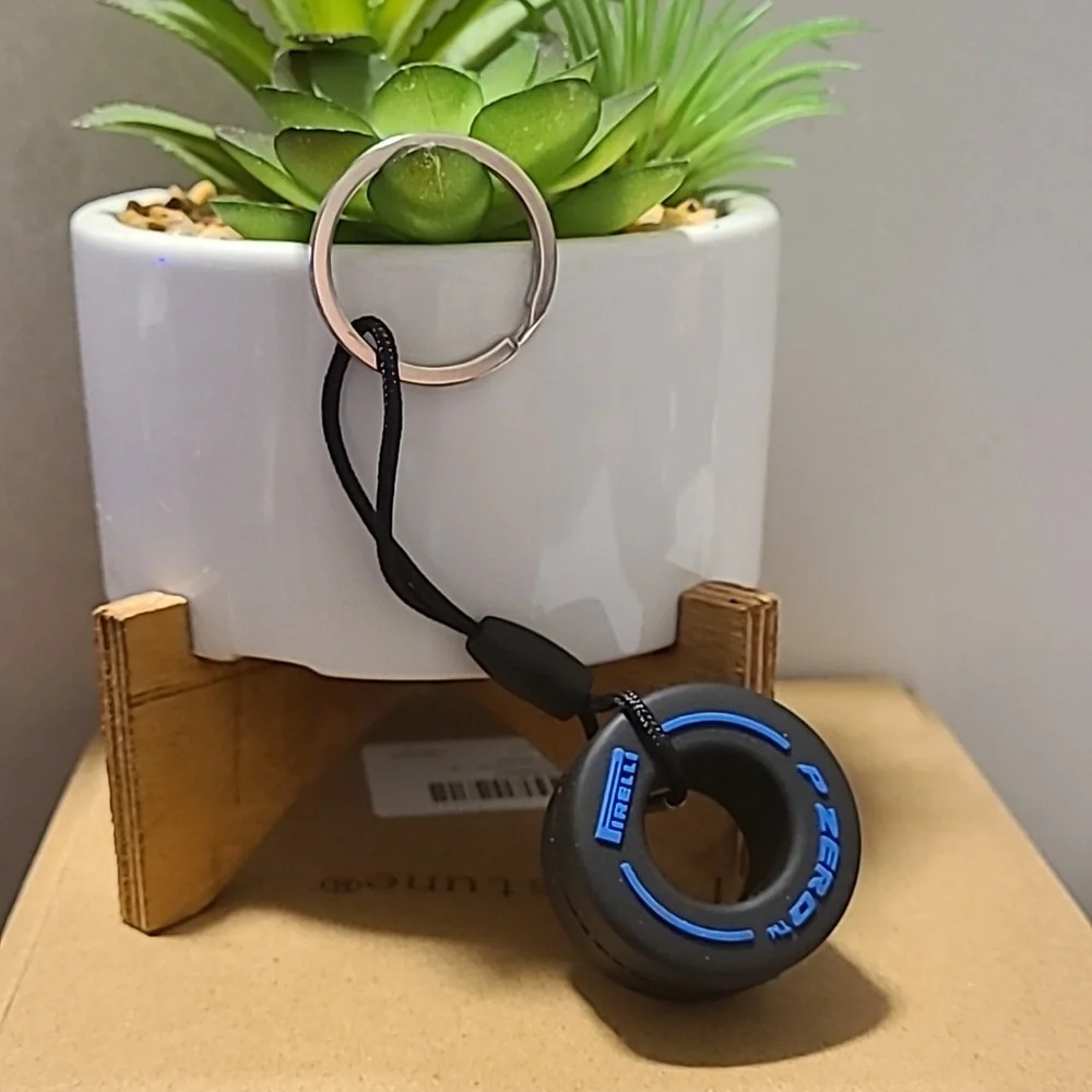 Unbranded Tire‎ Swing Keychain Blue Trim/Black Tire Unisex NWOT Auto Office Fun